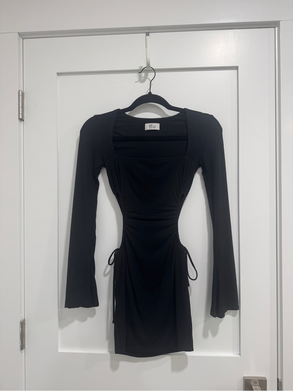Women's Black Cutout Long-Sleeve Dress